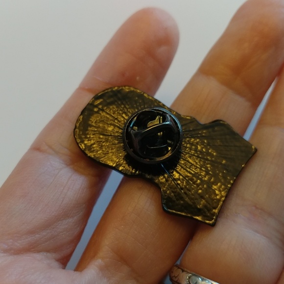 Wednesday Addams I am smiling hat pin - Picture 4 of 5